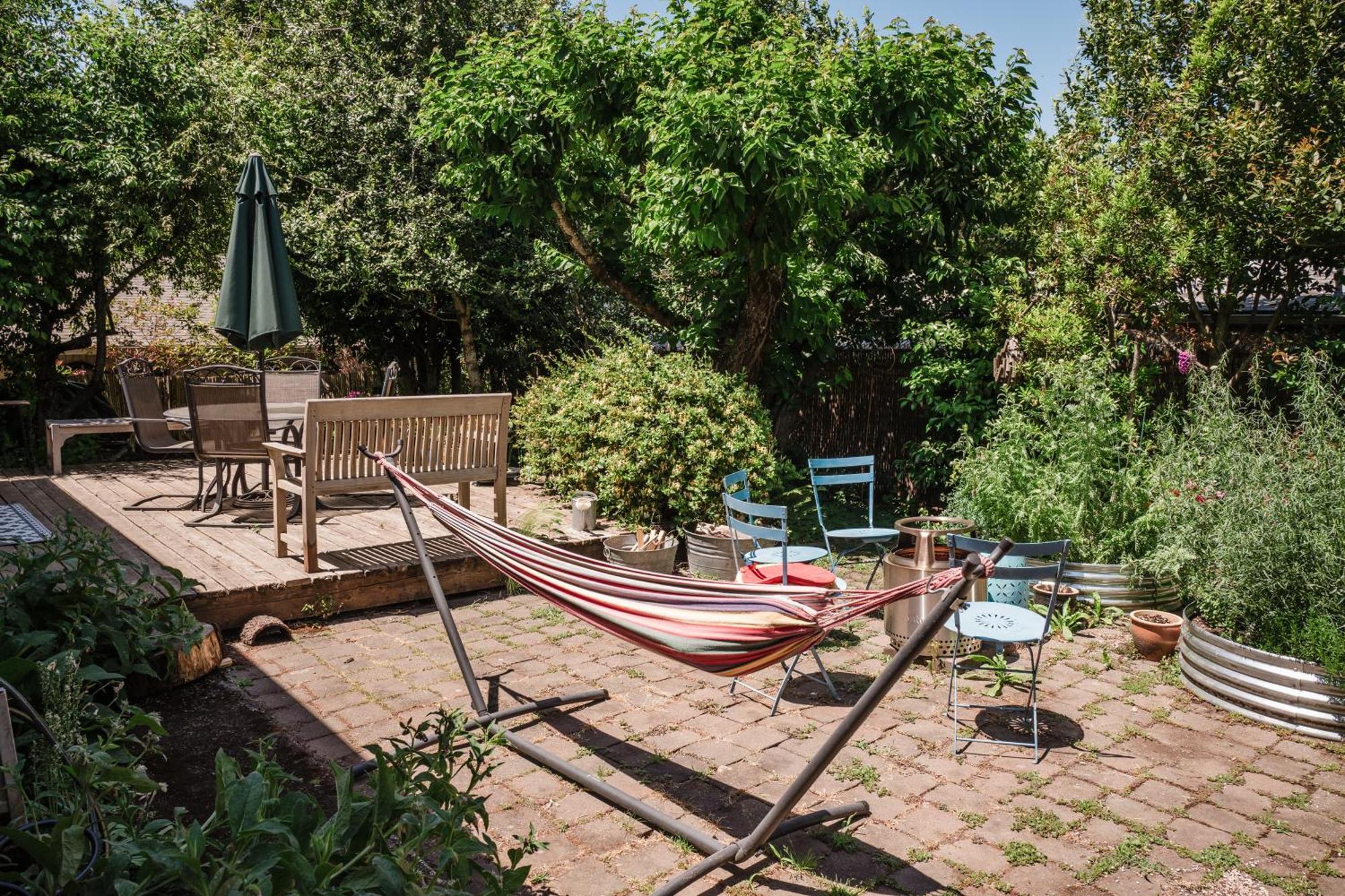 Southeast Portland Comfy & Eclectic Craftsman Home Exteriér fotografie
